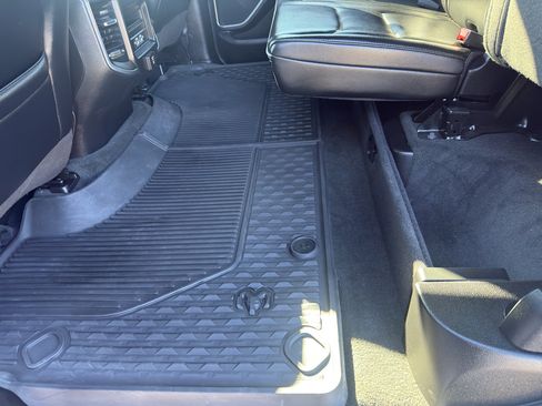 Used 2023 RAM 1500 Laramie AWD/4WD image 36