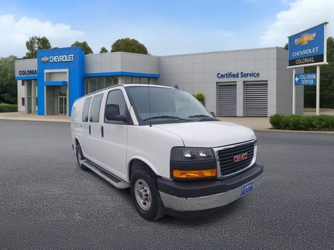Used 2024 GMC Savana 2500 w/ Driver Convenience Package image 2