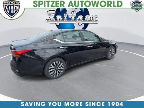 Used 2024 Nissan Altima 2.5 SV FWD image 9