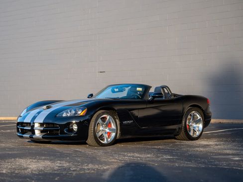 Used 2006 Dodge Viper SRT-10 image 11