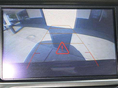 Used 2019 Chevrolet Suburban LT image 34