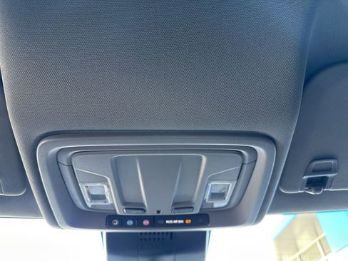 Used 2022 GMC Sierra 1500 SLE image 31