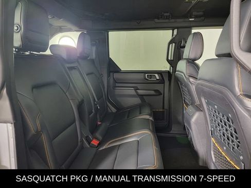 Used 2024 Ford Bronco Badlands w/ Sasquatch Package AWD/4WD image 17