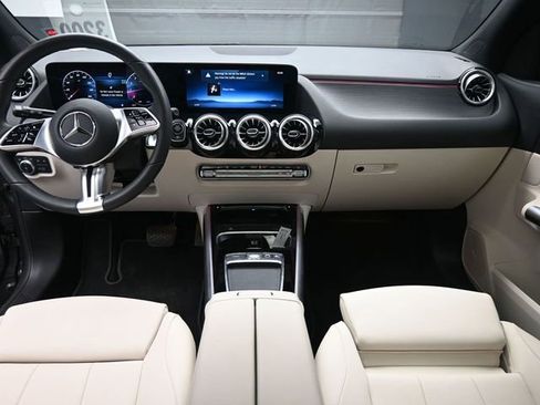 Used 2026 Mercedes-Benz GLA 250 image 9