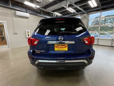 Used 2020 Nissan Pathfinder S FWD image 4