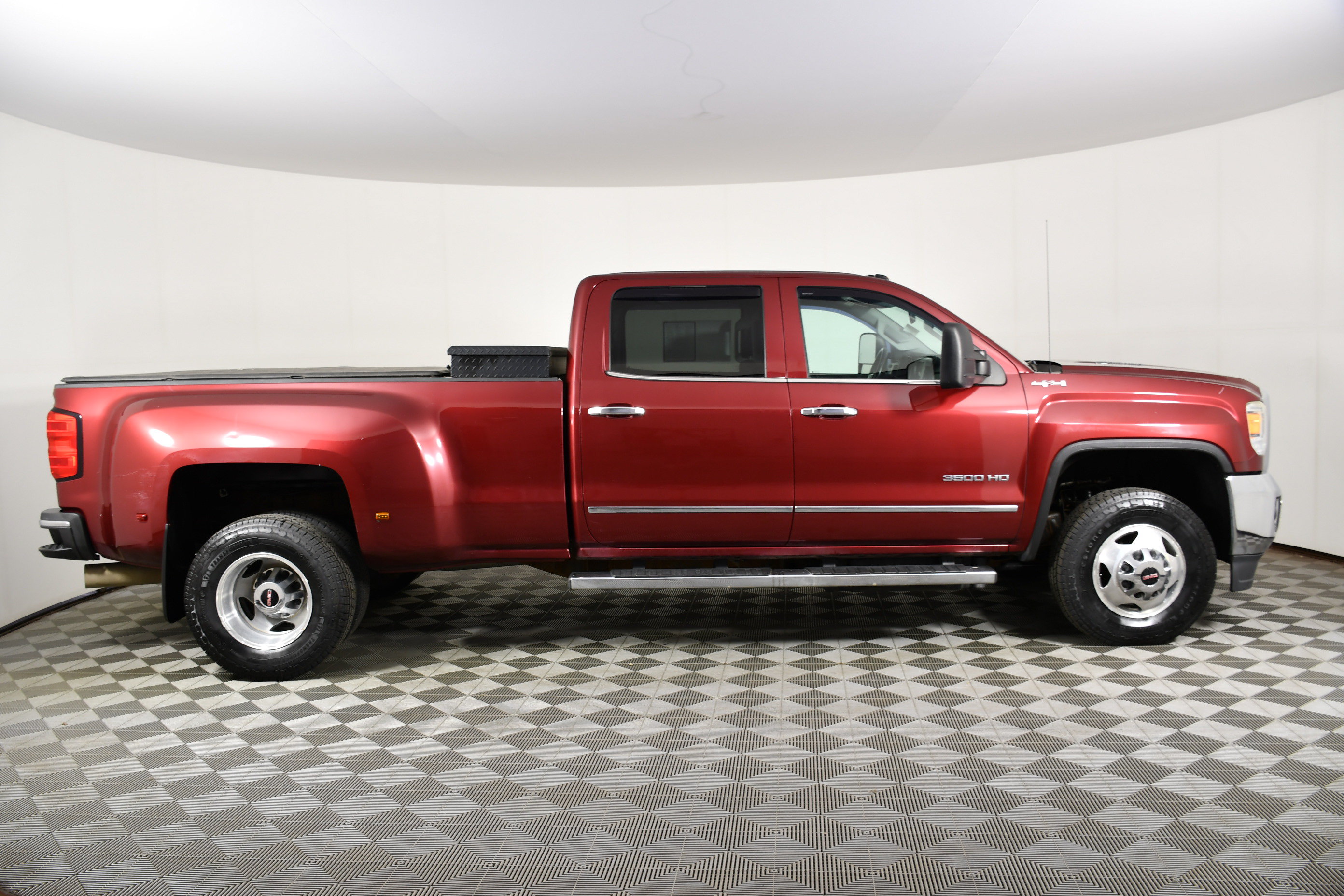 Used 2015 GMC Sierra 3500 SLT AWD/4WD image 5
