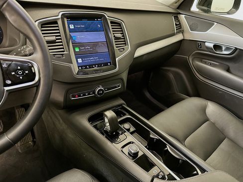 Used 2024 Volvo XC90 B5 Core w/ Climate Package image 26