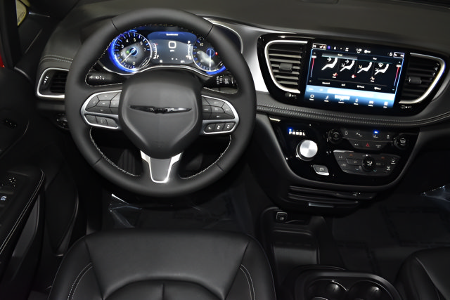 New 2026 Chrysler Pacifica Select FWD image 12