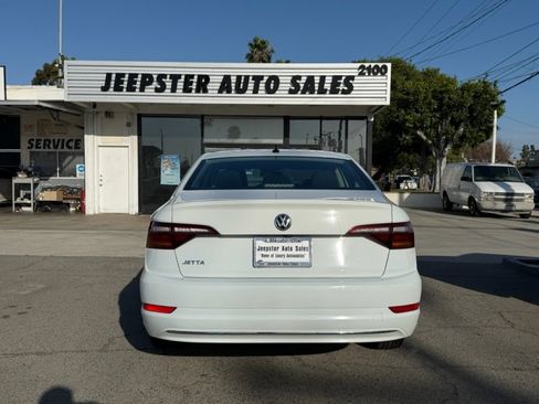 Used 2019 Volkswagen Jetta S w/ Driver Assistance Package FWD image 5