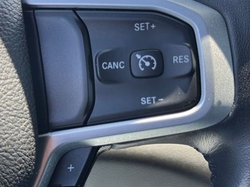 Used 2023 RAM 1500 Big Horn AWD/4WD image 25
