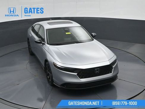 Certified 2025 Honda Accord SE image 46