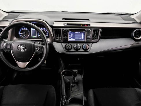 Used 2017 Toyota RAV4 LE FWD image 13