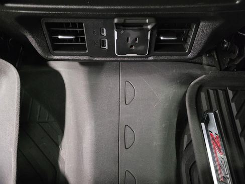 Used 2022 Chevrolet Silverado 1500 RST AWD/4WD image 22