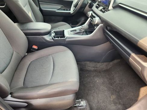 Certified 2025 Toyota RAV4 XLE FWD image 14