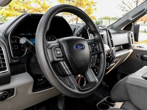 Used 2016 Ford F150 XLT image 22