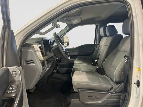 Used 2025 Ford F250 XLT w/ FX4 Off-Road Package AWD/4WD image 11