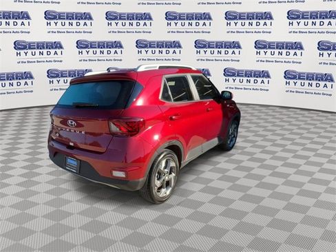 Certified 2024 Hyundai Venue Limited image 8