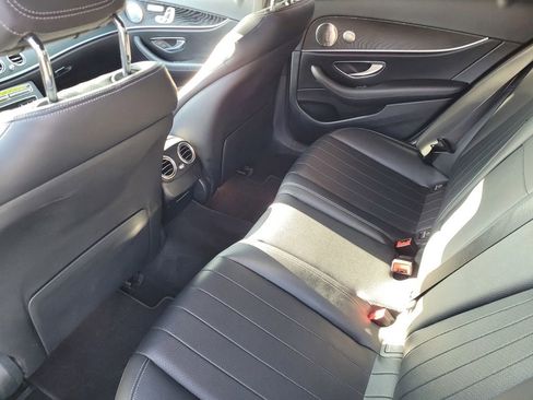 Used 2022 Mercedes-Benz E 350 Sedan image 10
