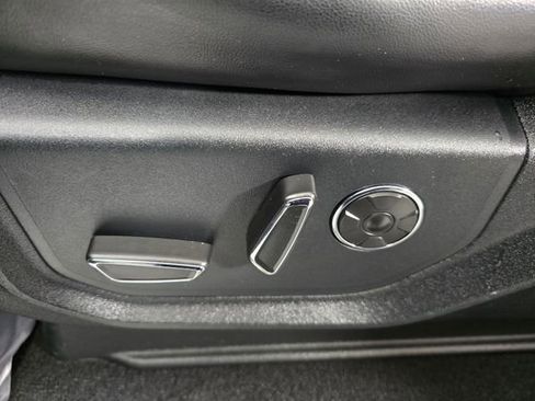 Used 2019 Ford F450 Platinum w/ Platinum Ultimate Package AWD/4WD image 26