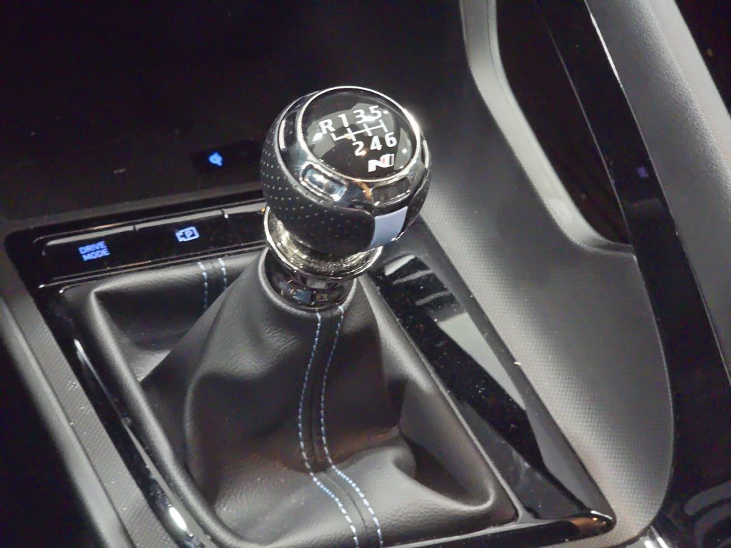 Used 2025 Hyundai Elantra N w/ Cargo Package FWD image 15