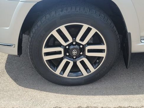 Used 2021 Toyota 4Runner Limited AWD/4WD image 9