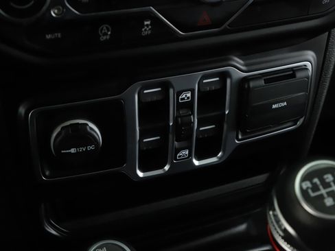 Used 2021 Jeep Wrangler Unlimited Sport image 13