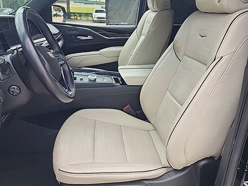 Used 2024 Cadillac Escalade Sport RWD image 8