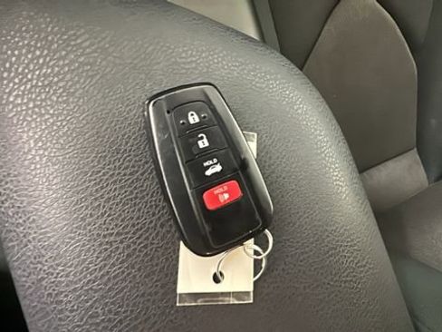 Used 2022 Toyota Camry LE FWD image 21