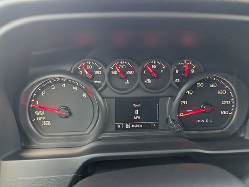 Certified 2024 Chevrolet Silverado 1500 Custom w/ LPO, Dark Essentials Package image 17