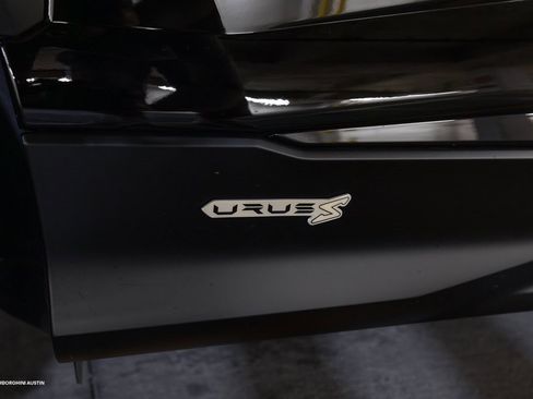 Used 2024 Lamborghini Urus S image 16