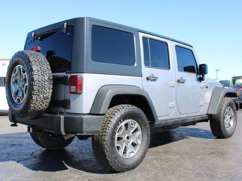 Used 2013 Jeep Wrangler Unlimited Rubicon w/ Dual Top Group image 4