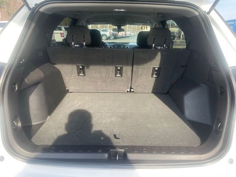 Used 2018 Chevrolet Equinox LT image 19