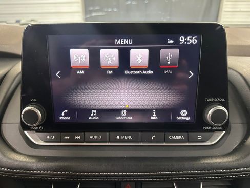 Used 2023 Nissan Rogue SV AWD/4WD image 10