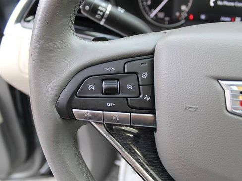 Used 2023 Cadillac XT6 Premium Luxury AWD/4WD image 16