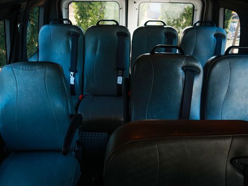 Used 2014 Ford E-250 and Econoline 250 Extended w/ Power Group image 34