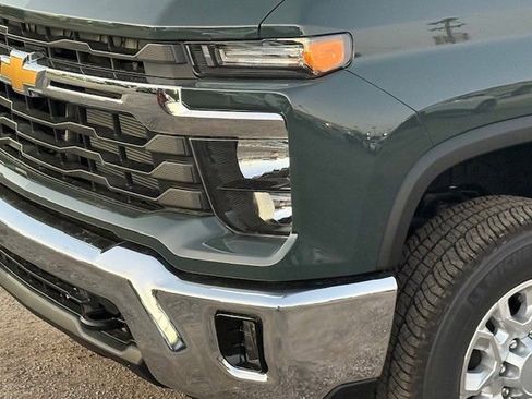 New 2026 Chevrolet Silverado 2500 LT w/ Convenience Package image 10