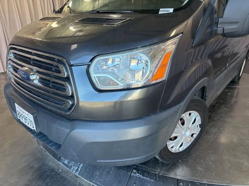 Used 2017 Ford Transit 150 XLT image 9