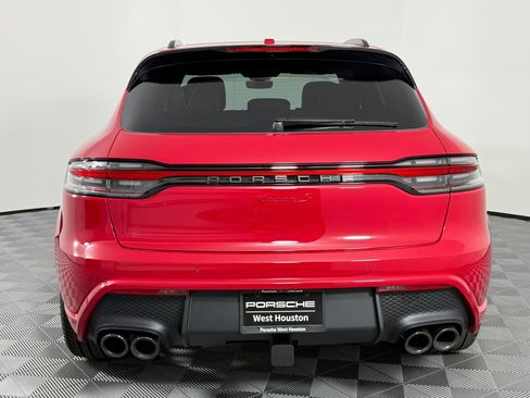 New 2026 Porsche Macan S image 10