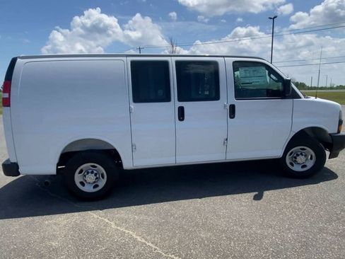 New 2025 Chevrolet Express 3500 w/ Driver Convenience Package RWD image 10