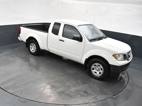 Used 2020 Nissan Frontier S image 36