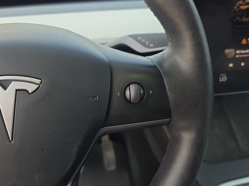 Used 2023 Tesla Model Y Long Range AWD/4WD image 15
