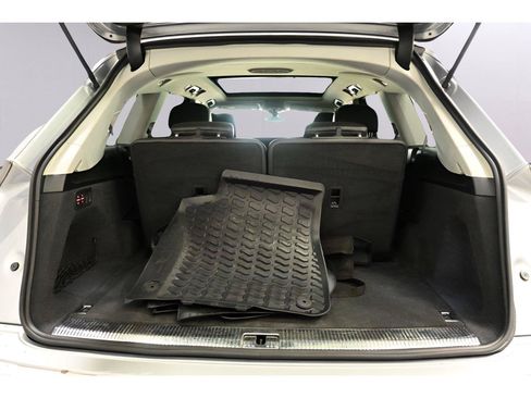 Used 2019 Audi Q7 3.0T Premium Plus w/ Premium Plus Package AWD/4WD image 16