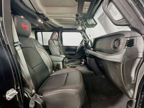 Used 2025 Jeep Wrangler Unlimited Rubicon AWD/4WD image 26