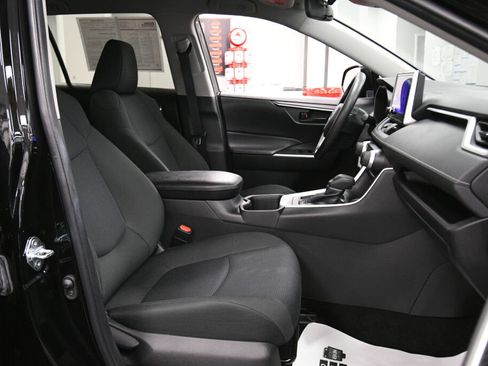 Certified 2024 Toyota RAV4 LE image 24