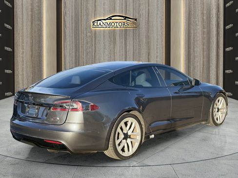 Used 2021 Tesla Model S Plaid image 7