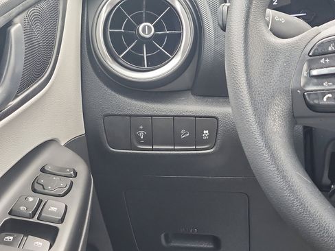 Certified 2023 Hyundai Kona SEL AWD/4WD image 13