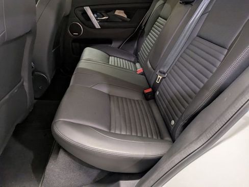 Used 2025 Land Rover Discovery Sport S image 15