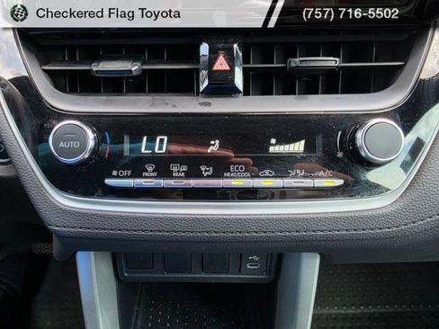 Used 2024 Toyota Corolla Cross AWD Hybrid image 14
