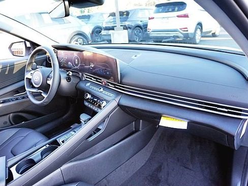 New 2026 Hyundai Elantra Limited image 12