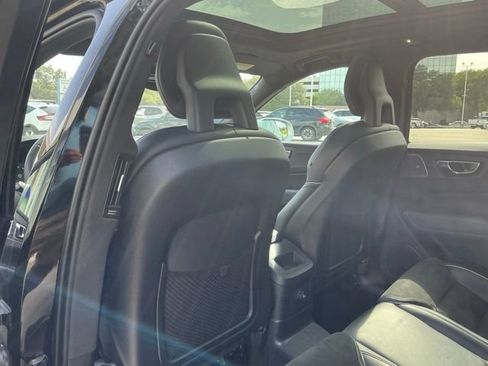 Used 2018 Volvo XC60 T8 R-Design w/ Convenience Package AWD/4WD image 23
